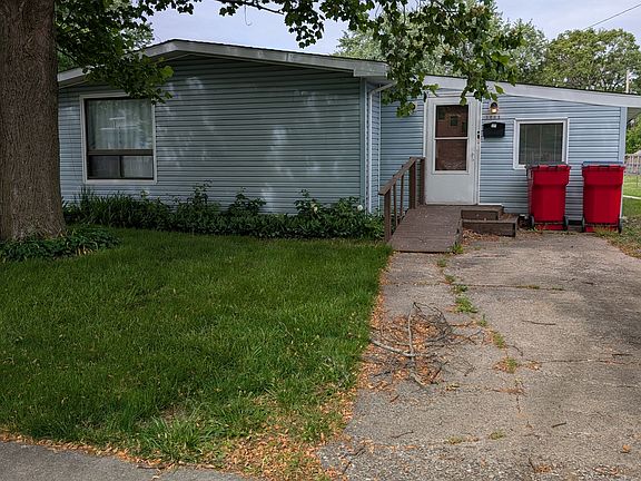 2nd image of 1003 N 5th St