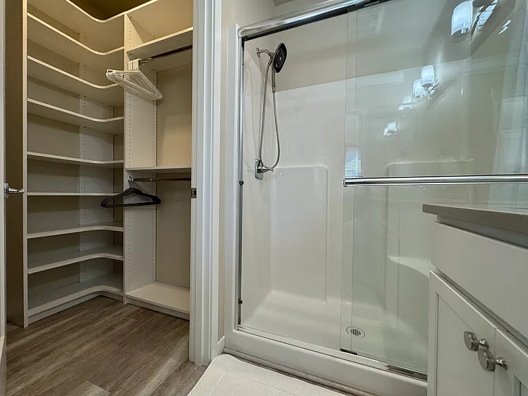 4745 Spring Brook St — Photo 7