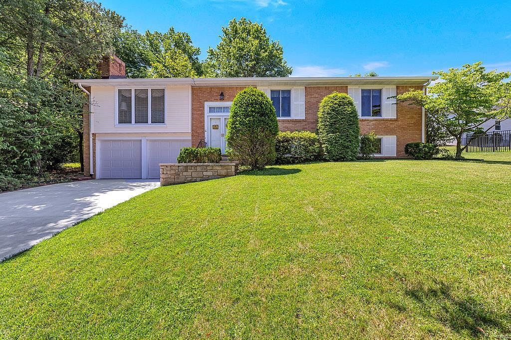 15284 Country Field Ct, Chesterfield, MO 63017 Zillow