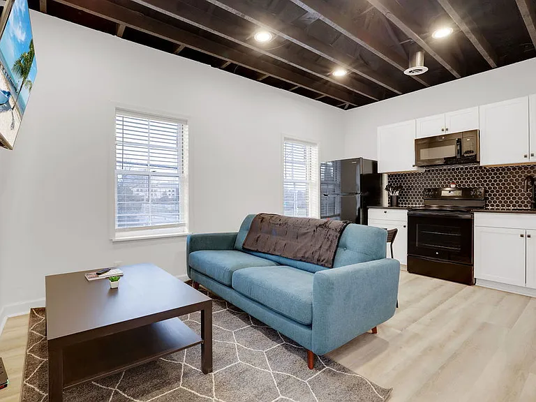 145 E Livingston Ave #C — Photo 1