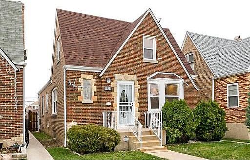 1st image of 2921 N Mobile Ave #1