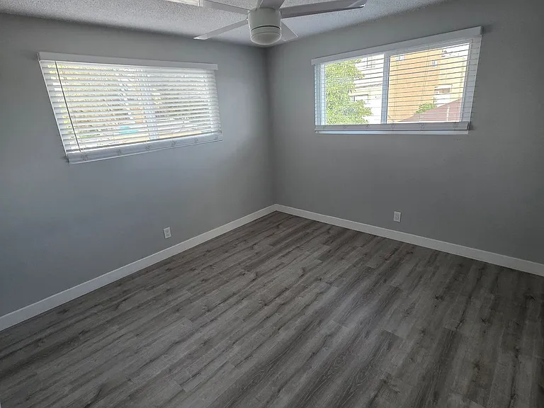 721 Venice Way — Photo 4