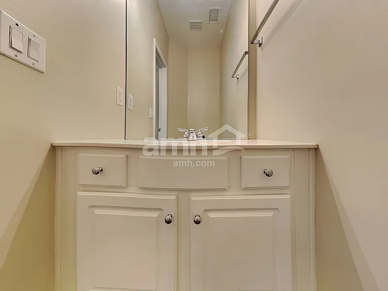 18306 Victoria Bay Dr — Photo 12