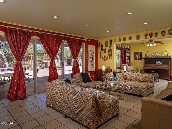5th image of 3411 N Camino Esplanade