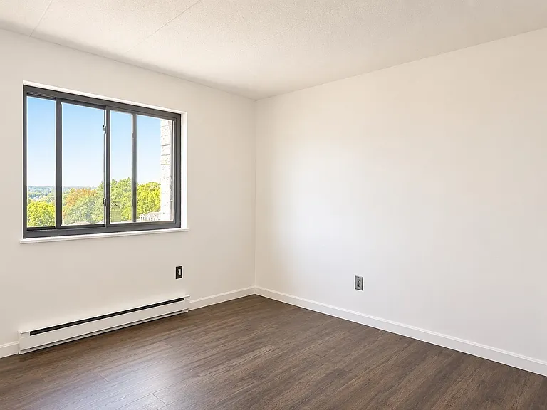 308 Quarry St #405 — Photo 4