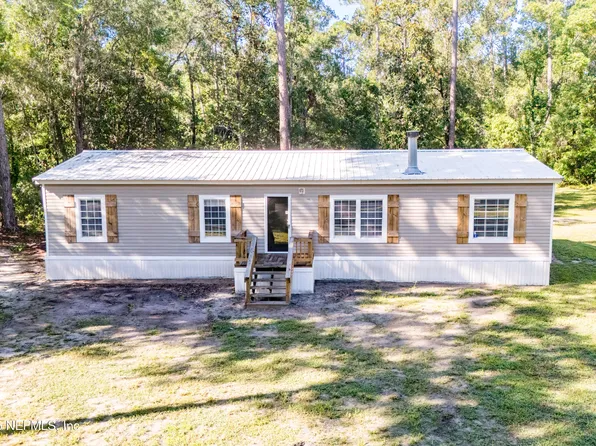 1318 CARTER Road, Lawtey, FL 32058