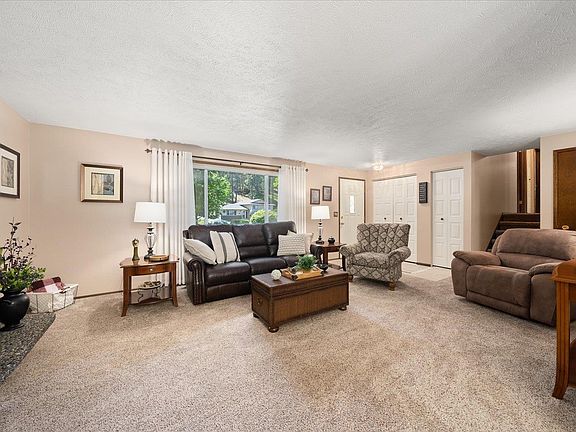 3rd image of 4145 S Sundown Dr