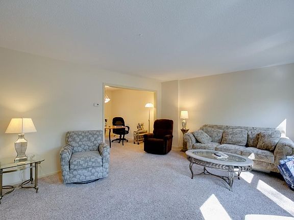 5th image of 1183 Ivy Hill Dr