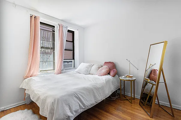 Rented by Keller Williams NYC | media 7