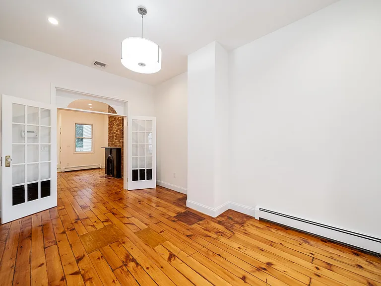 28 Jones St — Photo 14