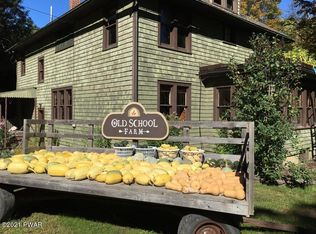 303 Upper Woods Rd, Honesdale, PA 18431