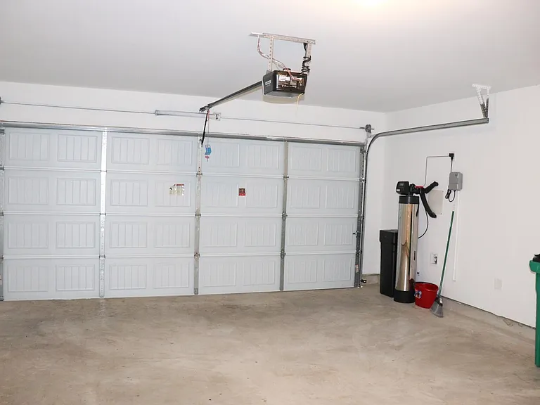 31739 Margaret Woods Ln — Photo 44