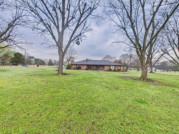 2nd image of 36 Dustin Rd