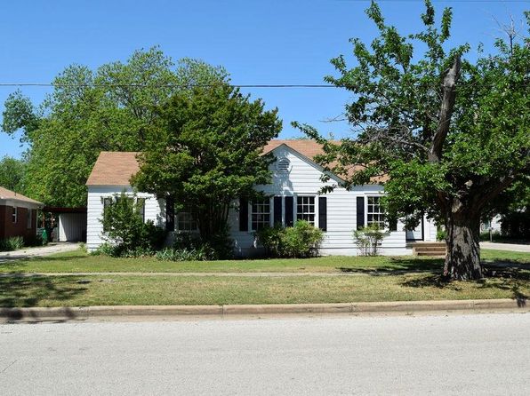 1800 S Concho St Coleman Tx 76834 Zillow