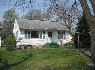 111 Sherman Ave, Dixon, IL 61021