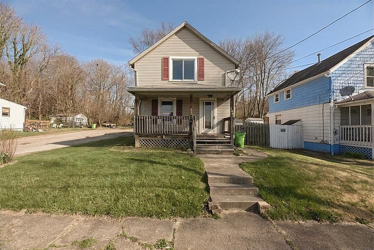 1st image of 1005 W Hopocan Ave