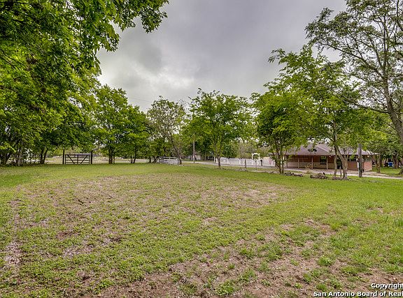 5th image of 28808 Waterview Dr