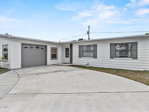 3rd image of 875 Waikiki Dr