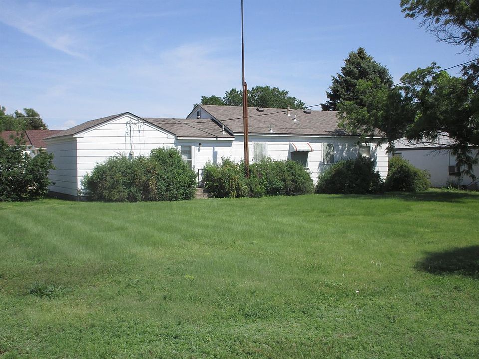 2nd image of 625 Beaman Ave