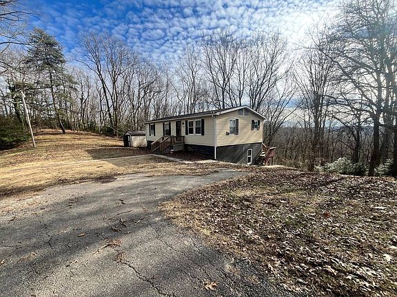 2nd image of 728 Hess Dr