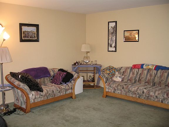 2nd image of 217 S Ave W