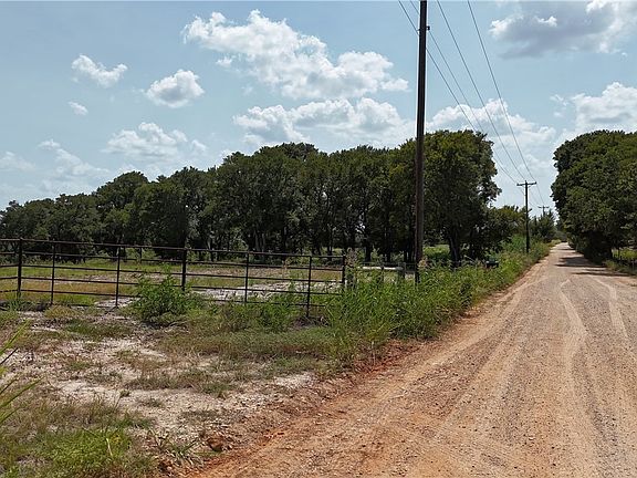 2nd image of 6038 County Road 234