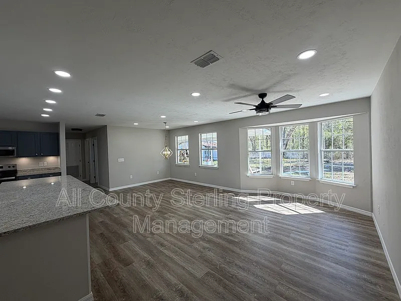 Building Photo - 11880 49th Rd