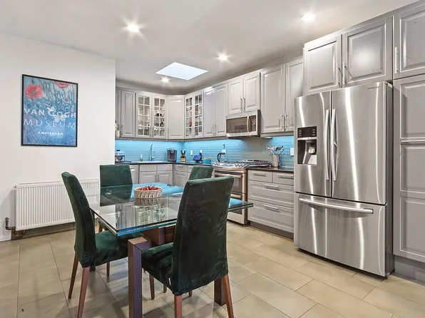 2292 Frederick Douglass Blvd APT 4, New York, NY 10027