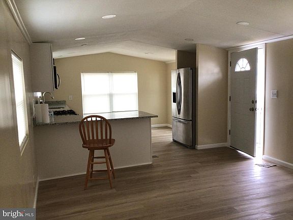 3rd image of 66 Harrison Dr