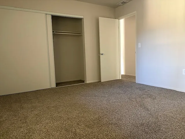 The Enrique Apartments — Photo 31