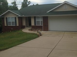 107 Walnut Ave, Bull Shoals, AR 72619