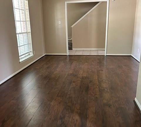 4th image of 1723 Eastfield Dr
