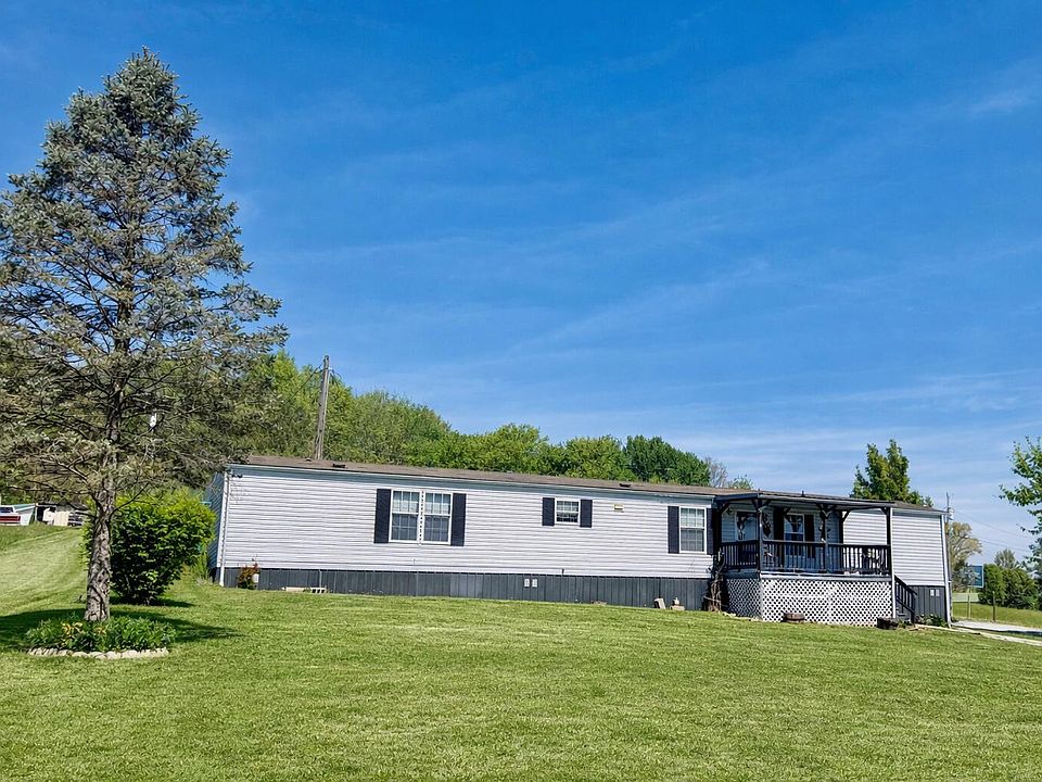 1st image of 565 Bell Ln