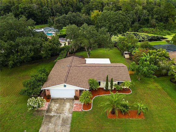 4th image of 1110 Thornwood Dr