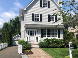 59 S Park Ave, Old Greenwich, CT 06870