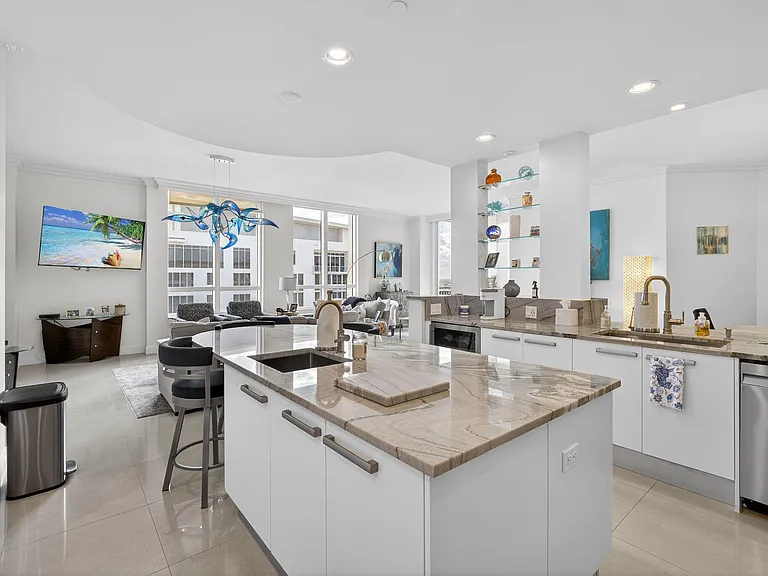 3800 N Ocean Dr #2050 — Photo 12