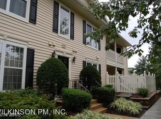 10206D Ashbrooke Ct, Oakton, VA 22124