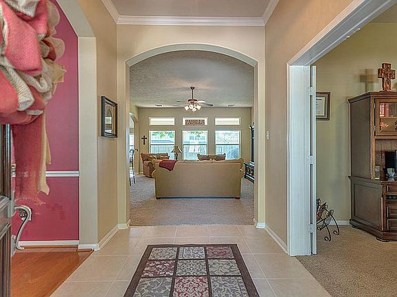 Inviting entrance into home