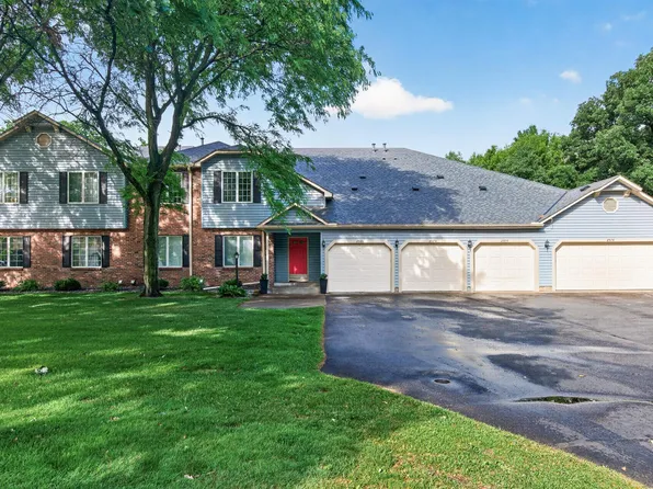 2576 Moundsview Dr #7, Mounds View, MN 55112