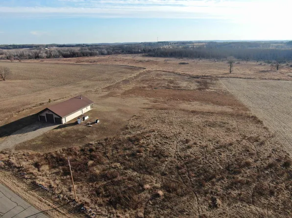 W6775 Gale Dr, Endeavor, WI 53930