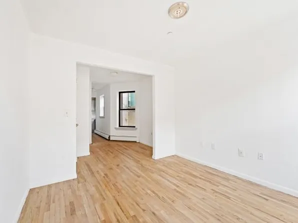 327 Pleasant Avenue 5B image 5 of 5
