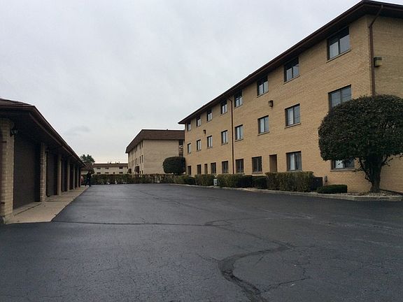 2nd image of 7438 Ponderosa Ct Unit 2D