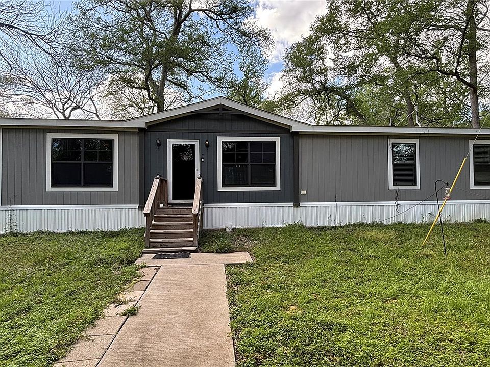 1st image of 563 Forrest Lawn