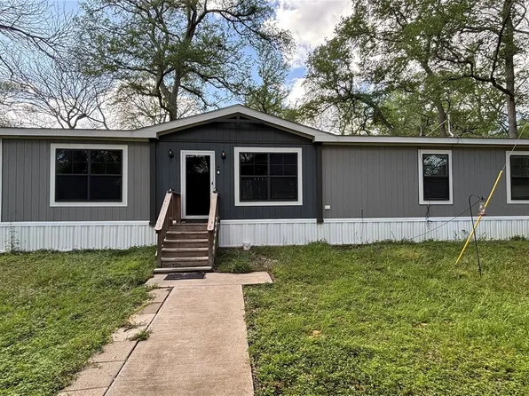 563 Forrest Lawn, Wharton, TX 77488