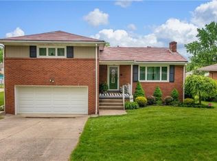 218 Columbia Dr, Aliquippa, PA