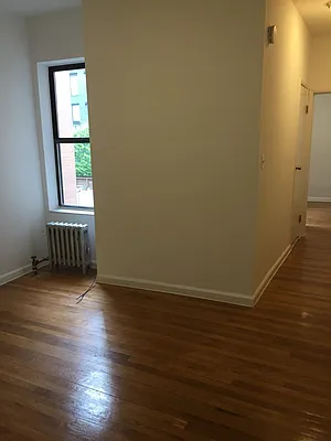 Rented by GreenVill Real Estate LLC | media 23