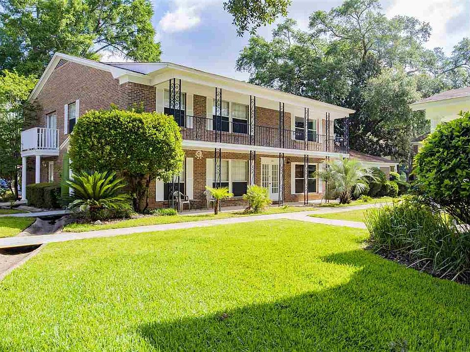 1st image of 3313 Kingswood Ct #7D