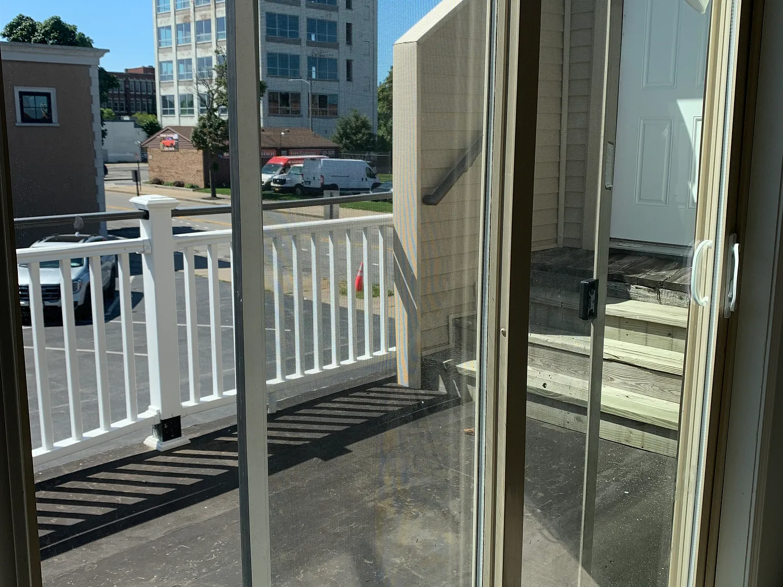 1 bed, 800 sqft, $1,050 — Photo 4
