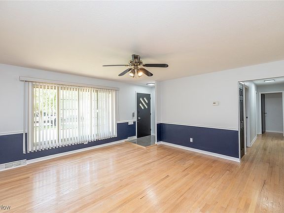 2nd image of 5937 Doxmere Dr