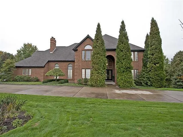 55 Long Meadow Dr photo 1